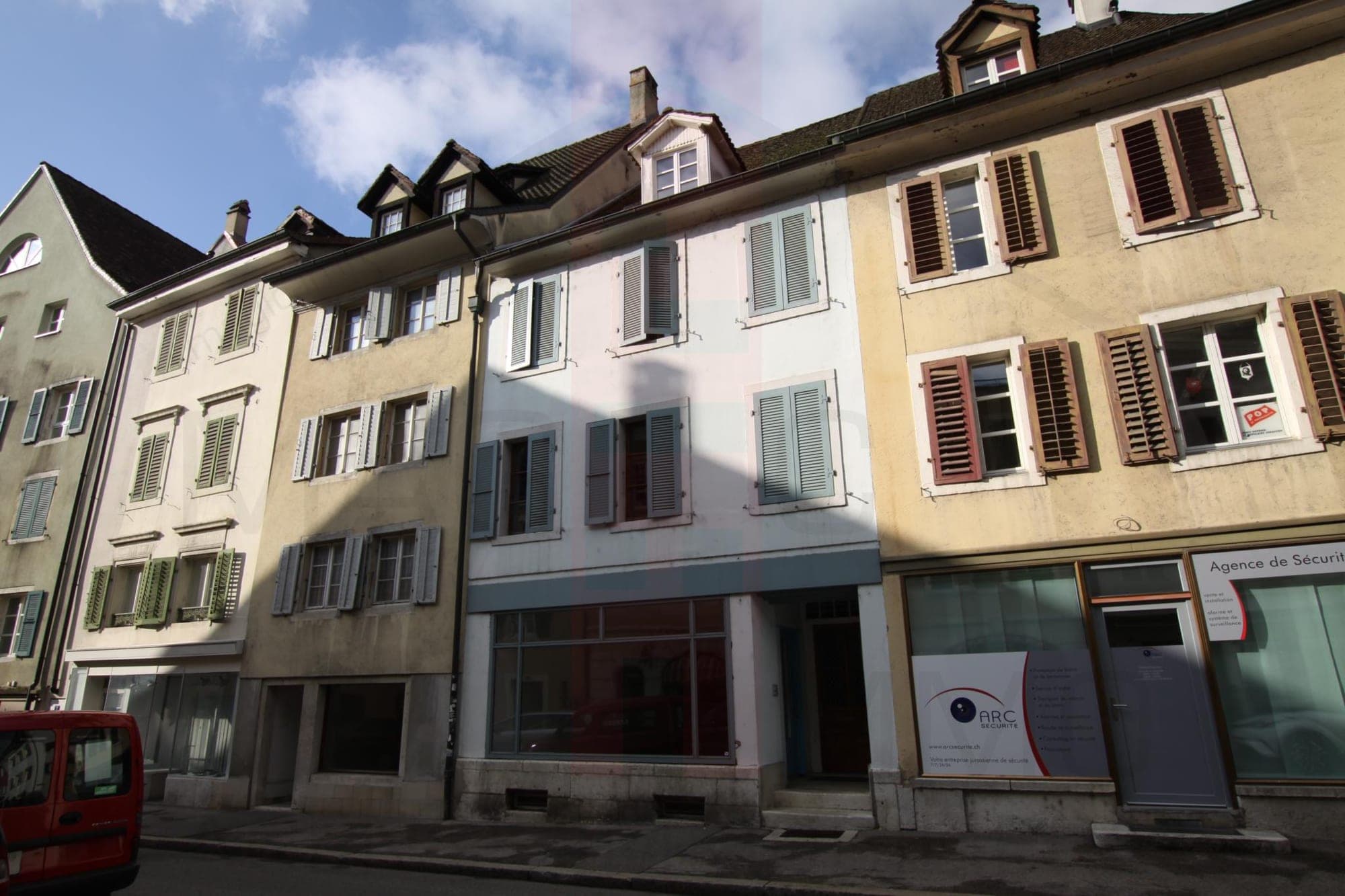 Local commercial avec vitrine au centre ville de Delémont — 2800 Delémont