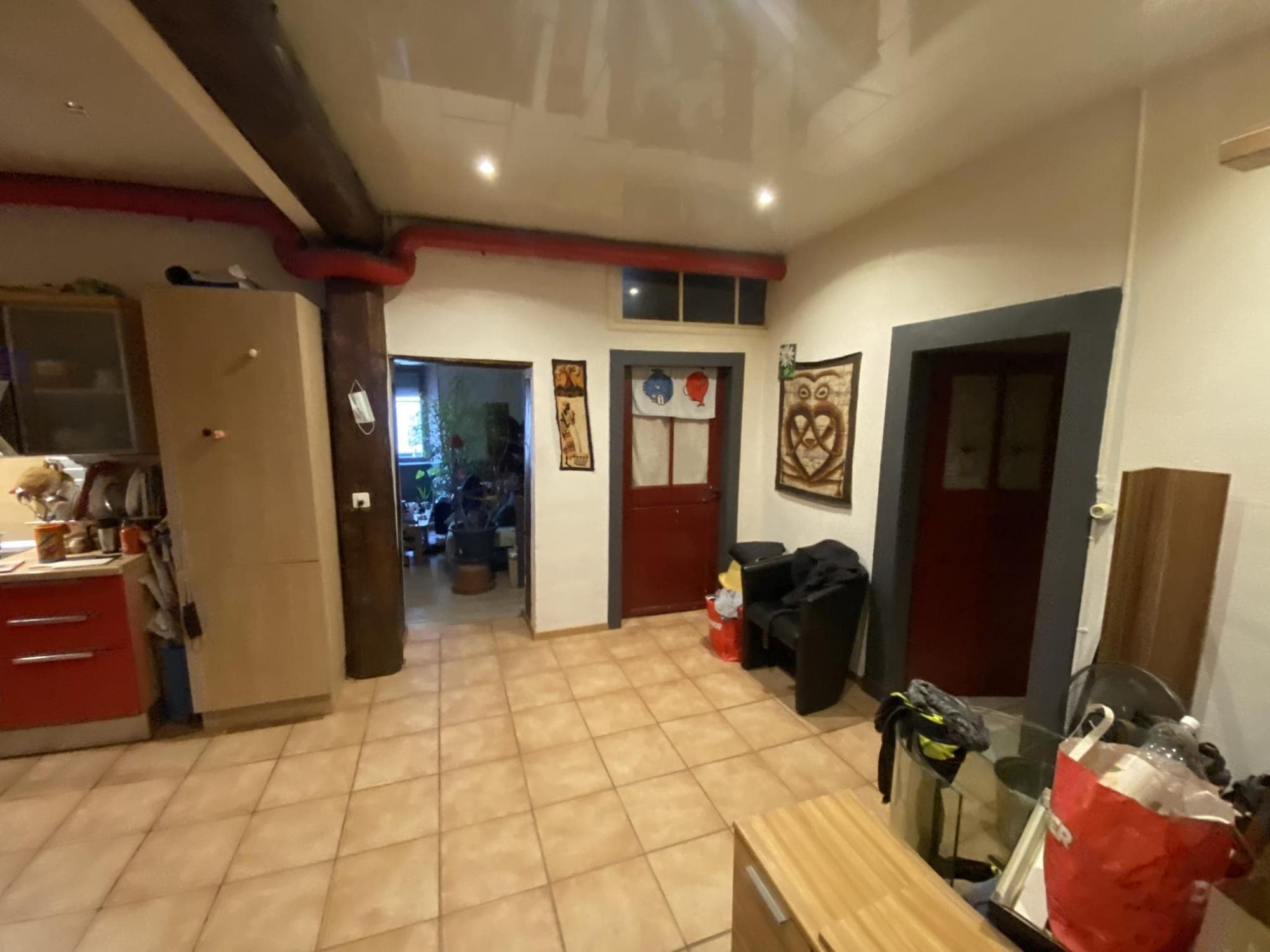 Appartement avec beau potentiel au centre ville de Porrentruy — 2900 Porrentruy