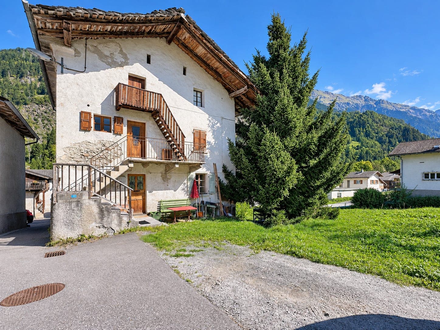 Appartement 2 pièces à rénover à Versegères — 1947 Versegères