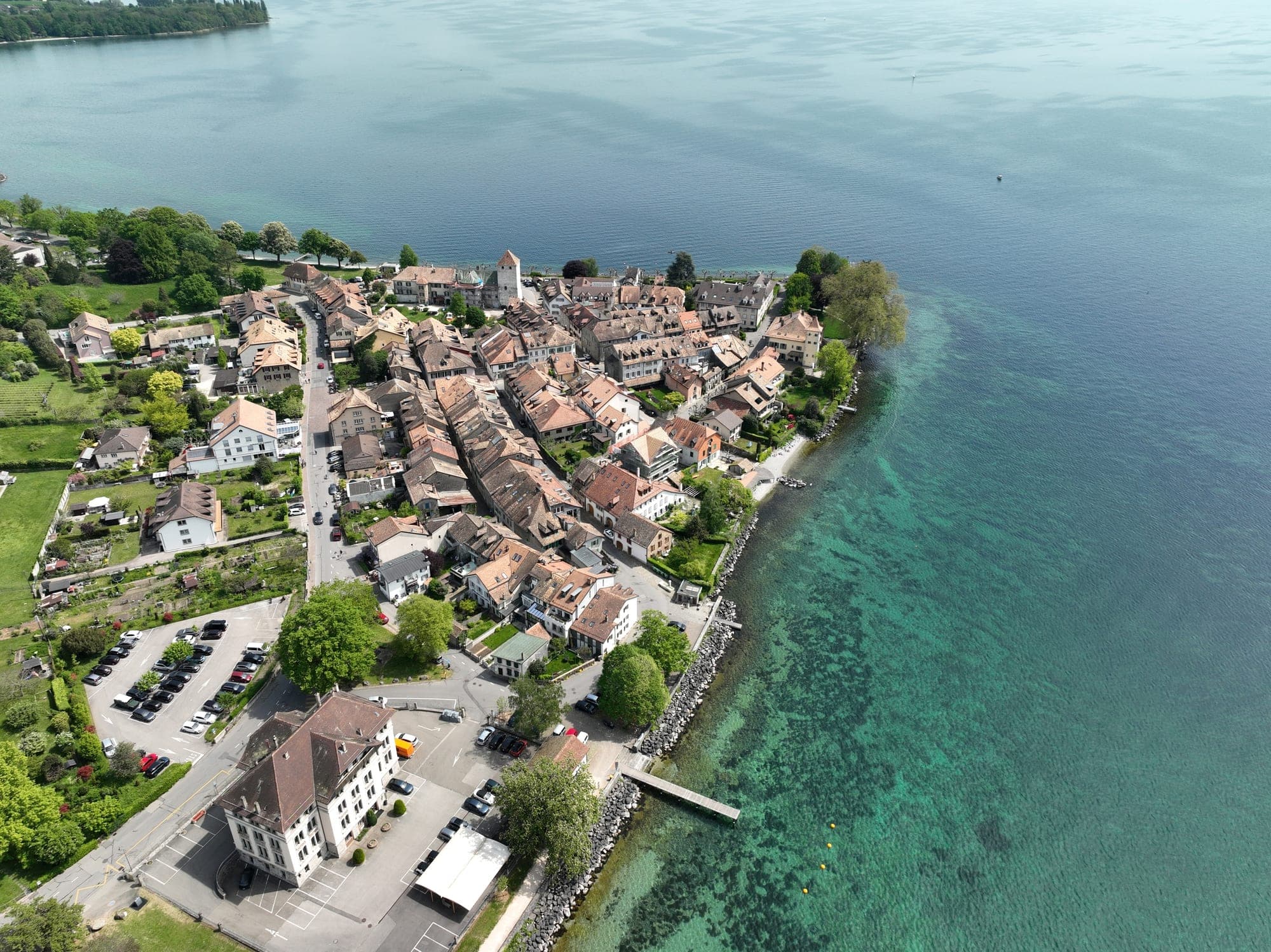 Une propriété rare sur les rives du Léman — 1162 St-Prex