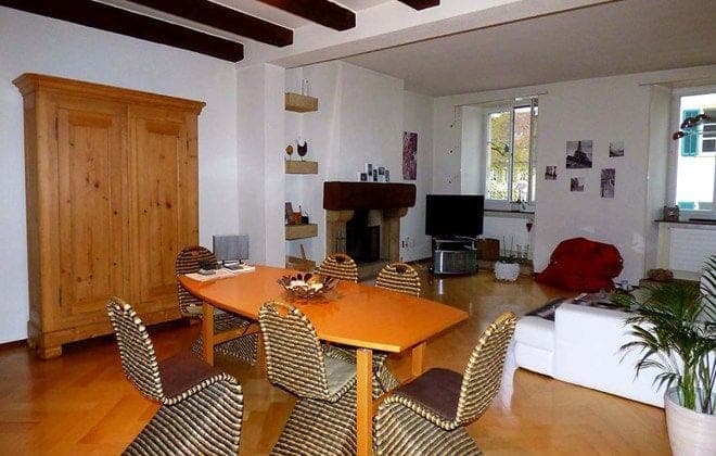 Delémont - appartement duplex de 5.5 pièces 230 m2 d'habitation — Delémont