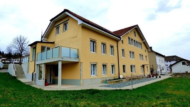 Les Breuleux - Magnifique appartement de 4,5 pièces,120 m2 et terrasse de 24 m2 — Les Breuleux