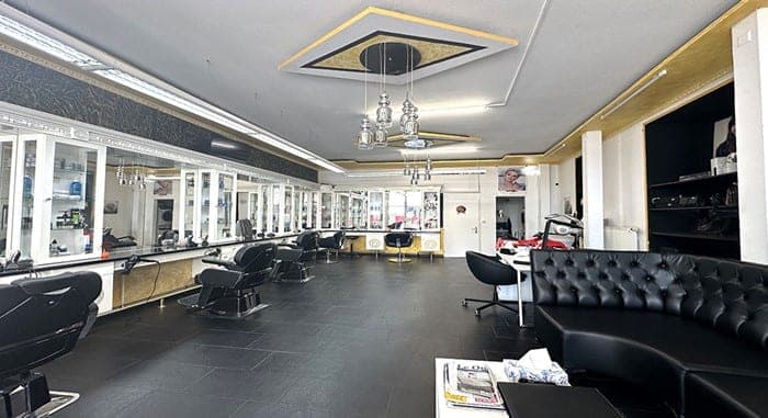 Jura - Salon de coiffure au cœur du centre-ville de Delémont — Delémont